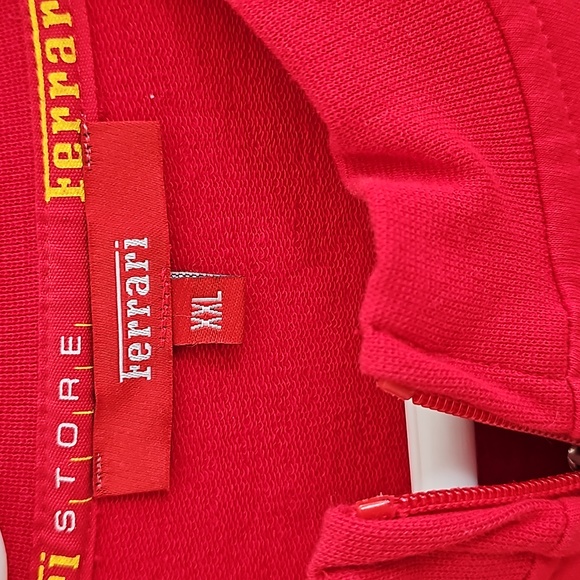 FOfficial Ferrari Zip up - Picture 2 of 3